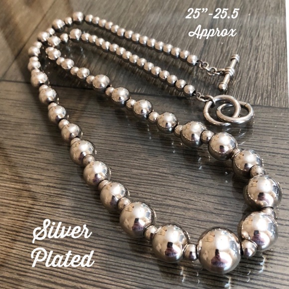 Vintage Jewelry - Vintage Graduated Silver Plated Beads, Toggle Clap